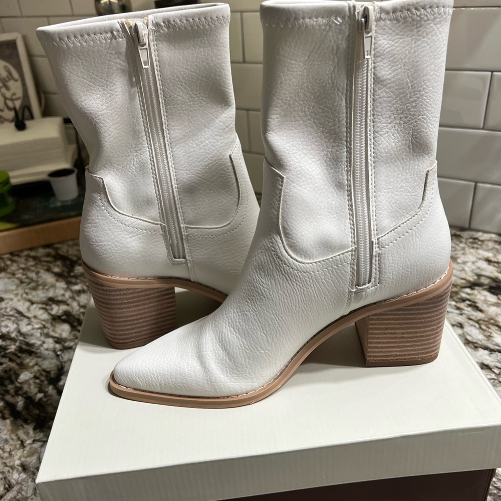 Oasis Society Vienna boots White NEW - Picture 5 of 6